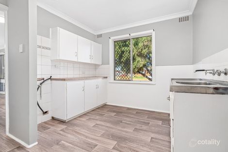 Property photo of 6 Roberts Road Utakarra WA 6530