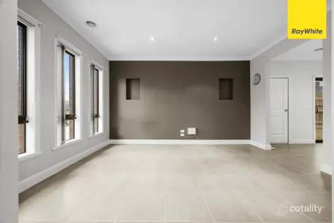 Property photo of 42 Gallery Avenue Harkness VIC 3337
