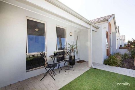 Property photo of 8/1 Humboldt Entrance Aubin Grove WA 6164