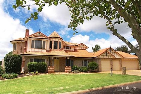 18 Llanwynne Ct, Middle Ridge, QLD 4350