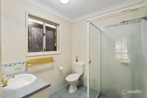 Property photo of 25 Hyde Place Forest Lake QLD 4078