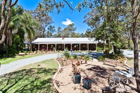 105 Torrens Rd, Petrie, QLD 4502