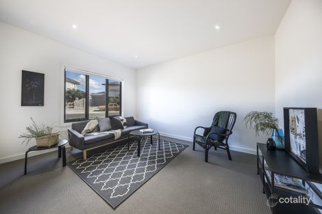 Property photo of 8 Rosamond Way Epping VIC 3076