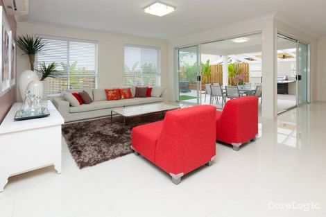 Property photo of 75 Linacre Crescent Carindale QLD 4152