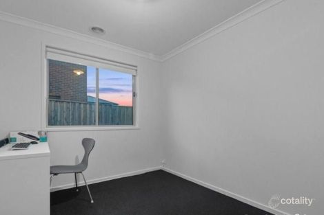 Property photo of 8 Tannum Circuit Truganina VIC 3029