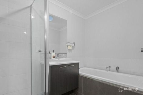 Property photo of 8 Tannum Circuit Truganina VIC 3029