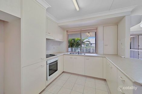 Property photo of 40 Saint Lucia Crescent Avoca QLD 4670
