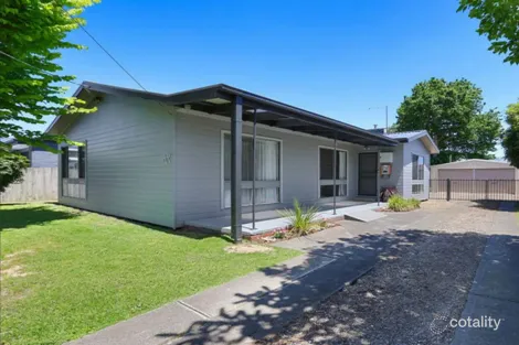 11 Stearman St, Newborough, VIC 3825