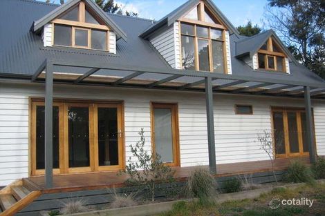 87 East St, Woodend, VIC 3442