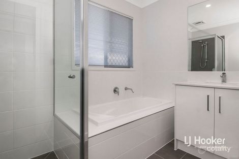 Property photo of 92 Slate Street Yarrabilba QLD 4207