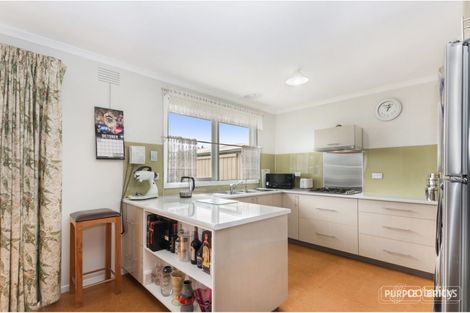 Property photo of 8 Hillcrest Drive Westmeadows VIC 3049