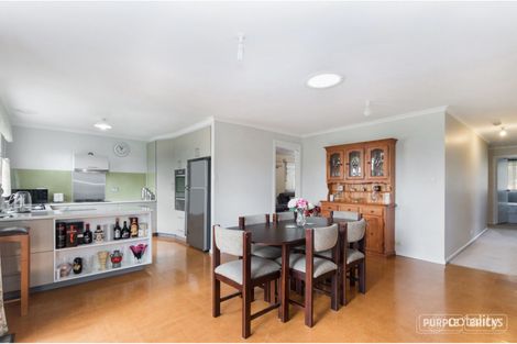 Property photo of 8 Hillcrest Drive Westmeadows VIC 3049