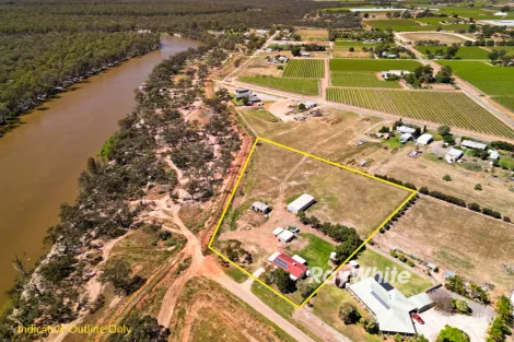 54 Adcock Rd, Robinvale, VIC 3549