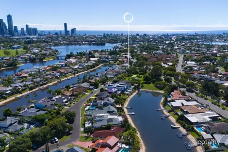 5 Drayton Tce, Mermaid Waters, QLD 4218
