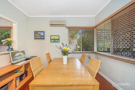 Property photo of 4 Caedmon Street Salisbury QLD 4107