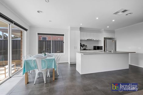 15 Friswell Ave, Flora Hill, VIC 3550