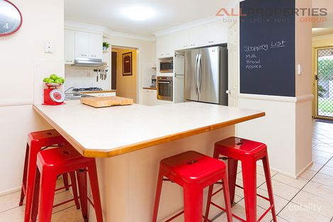 Property photo of 11 Branxton Place Parkinson QLD 4115