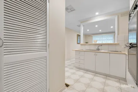 Property photo of 9 Moreton Crescent Bundoora VIC 3083