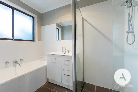 Property photo of 26 Longmore Crescent Wanniassa ACT 2903