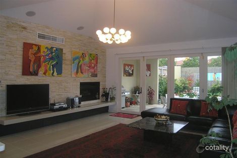 Property photo of 2A Tara Grove Carnegie VIC 3163