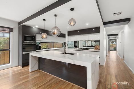 Property photo of 5 Sarte Way Wollert VIC 3750