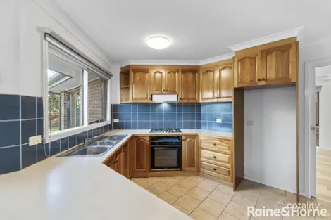 Property photo of 43 Balmoral Circuit Sunbury VIC 3429