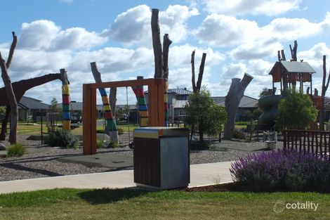 Property photo of 30 Gateau Drive Werribee VIC 3030