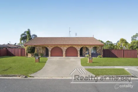 Property photo of 1 Maiala Close Paradise Point QLD 4216