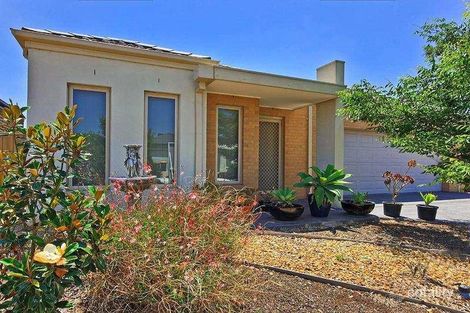 13 Briar Valley Rise, Caroline Springs, VIC 3023