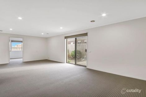 Property photo of 25 Calais Circuit Cranbourne West VIC 3977