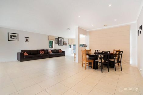 Property photo of 6 Napier Way Narre Warren South VIC 3805