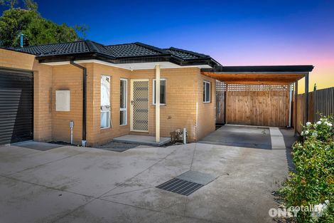 Property photo of 2/14 Castlecrag Close Endeavour Hills VIC 3802