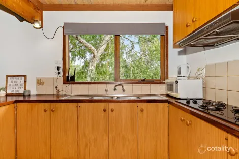 Property photo of 10 Avalon Drive Rosebud VIC 3939