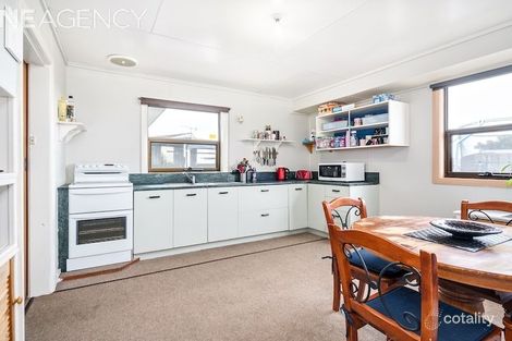 Property photo of 3 Caringa Place Devonport TAS 7310