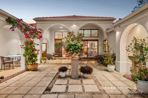 Property photo of 3 Waterside Court Noosaville QLD 4566