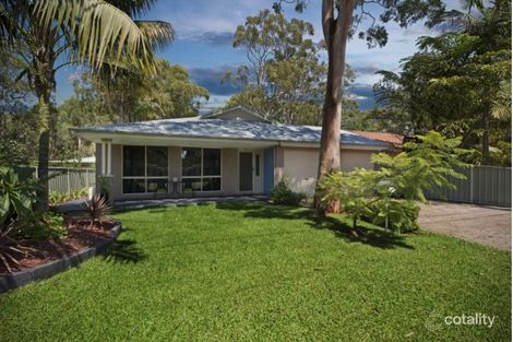 Property photo of 9 Karoola Avenue Kingfisher Shores NSW 2259