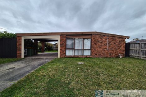 27 Kingston Ave, Pakenham, VIC 3810