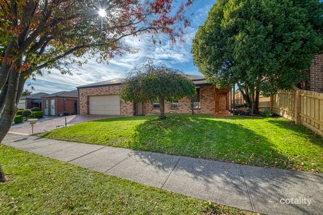 32 Fairholme Bvd, Berwick, VIC 3806