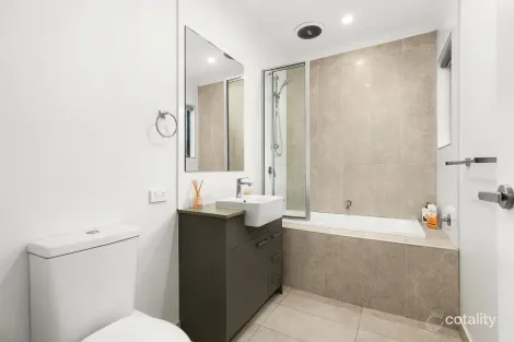 Property photo of 24 Lavinia Street Greenvale VIC 3059