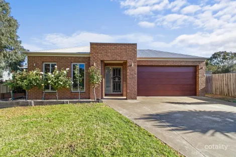 Property photo of 61 McFarlane Street Stratford VIC 3862