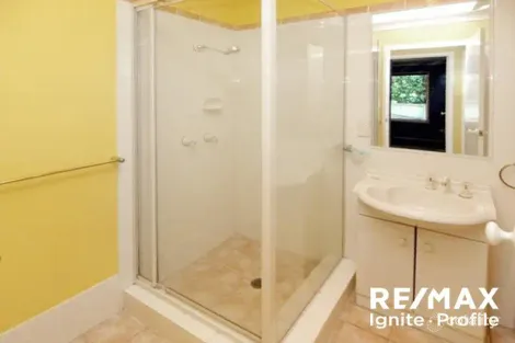 Property photo of 10 Radiata Place Forest Lake QLD 4078