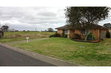 Property photo of 12 Burbank Crescent Hunterview NSW 2330