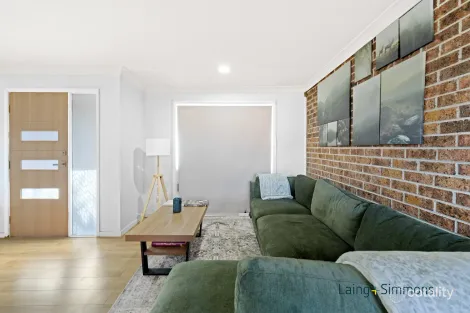 Property photo of 1/23 Second Avenue Macquarie Fields NSW 2564