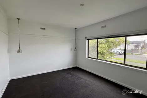 Property photo of 5 Davis Court Traralgon VIC 3844