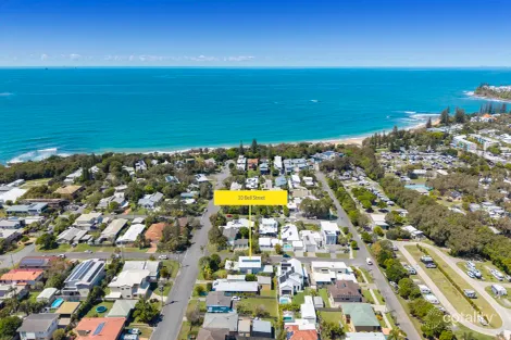 10 Bell St, Dicky Beach, QLD 4551