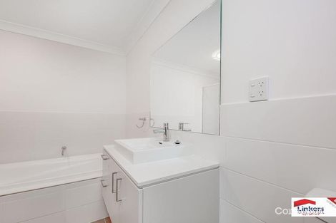 Property photo of 39 Strathwallen Close Macquarie Links NSW 2565