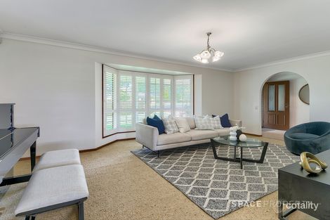 Property photo of 94 Delavan Street Wishart QLD 4122