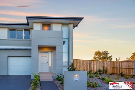 Property photo of 39 Strathwallen Close Macquarie Links NSW 2565