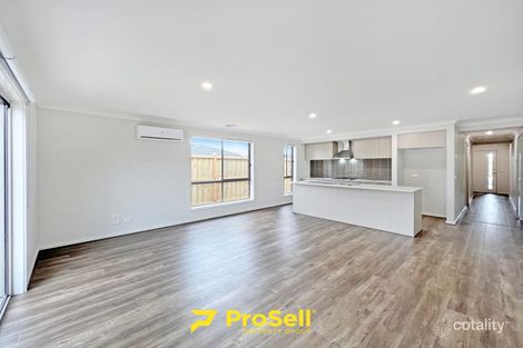 Property photo of 11 Mehma Street Thornhill Park VIC 3335