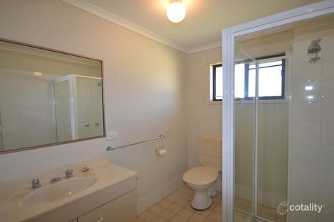 Property photo of 2/6 Galaxy Court Labrador QLD 4215